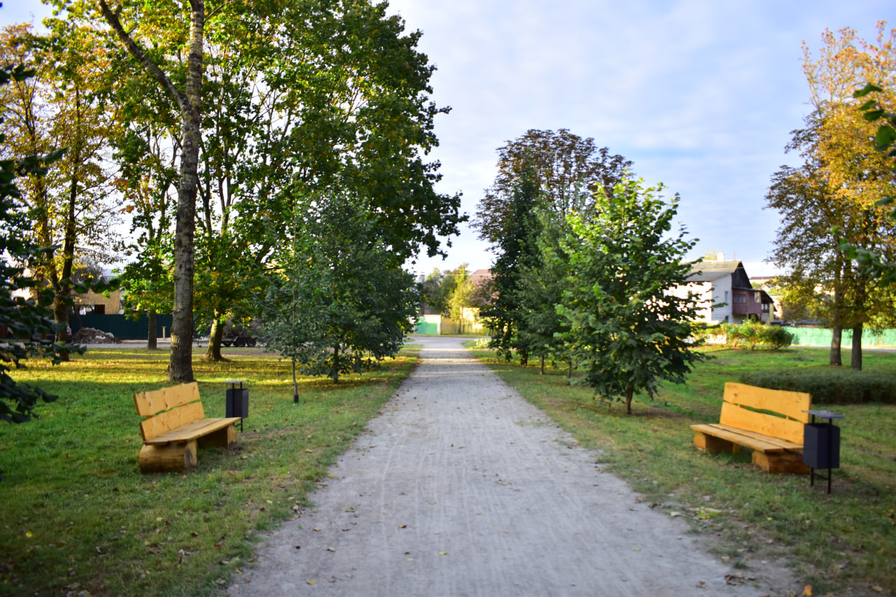 сквер дорожка