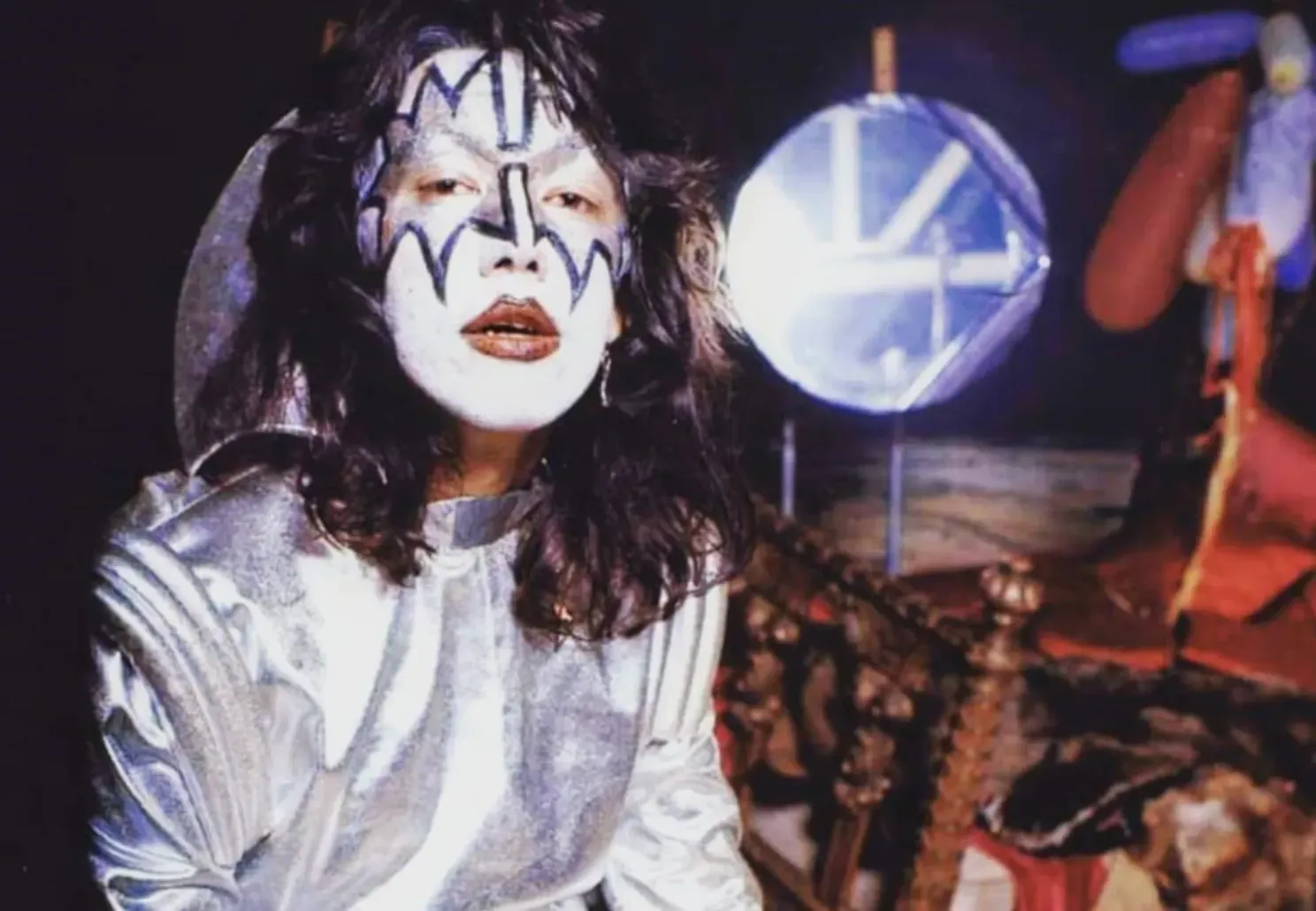 Ушёл из жизни Космический Эйс: скончался легендарный гитарист Kiss Эйс Фрейли