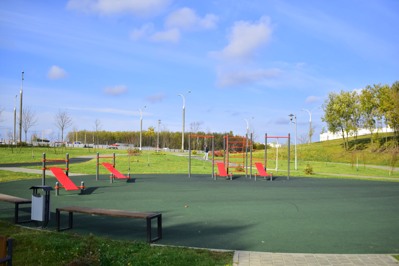 спортивная площадка