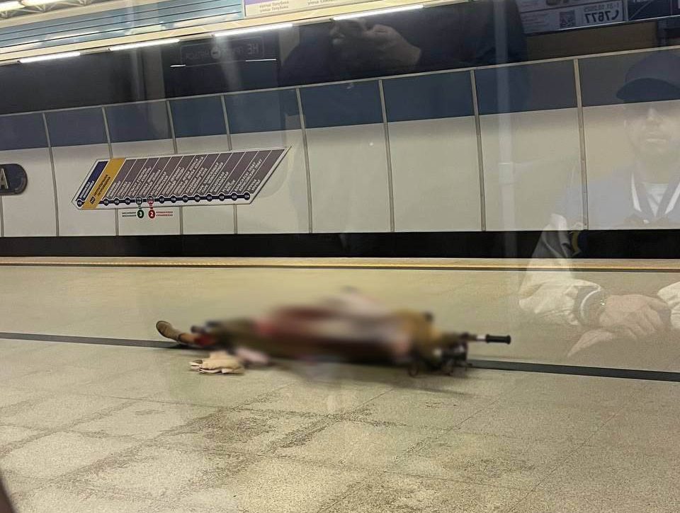 Трагедия в метро: сегодня под колесами поезда погибла женщина