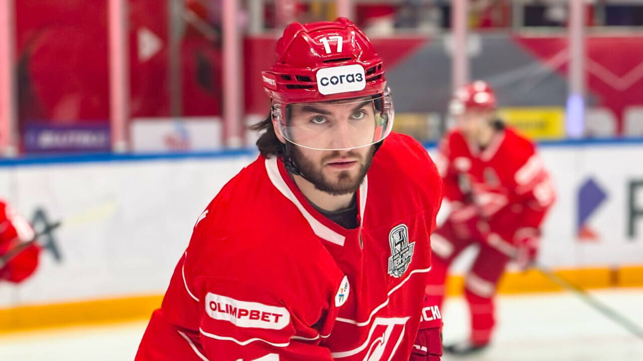 Иван Морозов хоккей Спартак