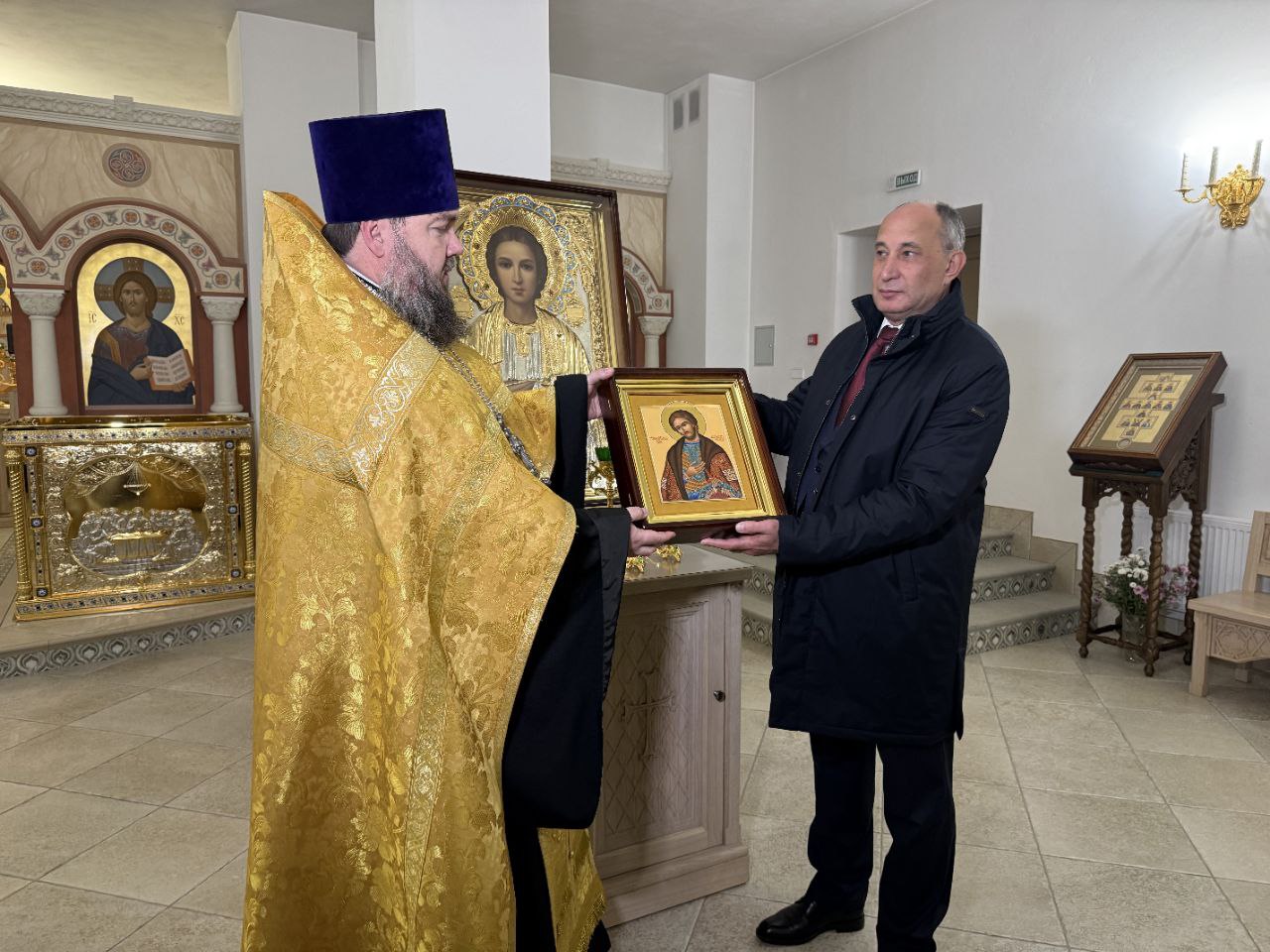 передача церковной утвари