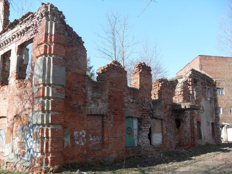 руины Большой Любавичской синагоги