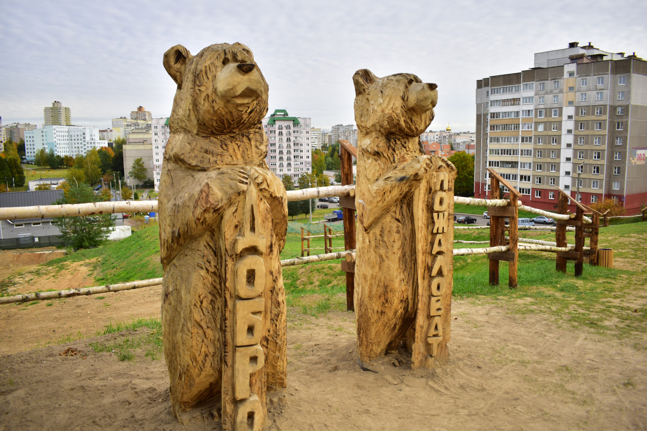 скульптуры медведи