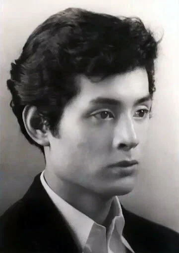 тацуя накадаи в молодости 