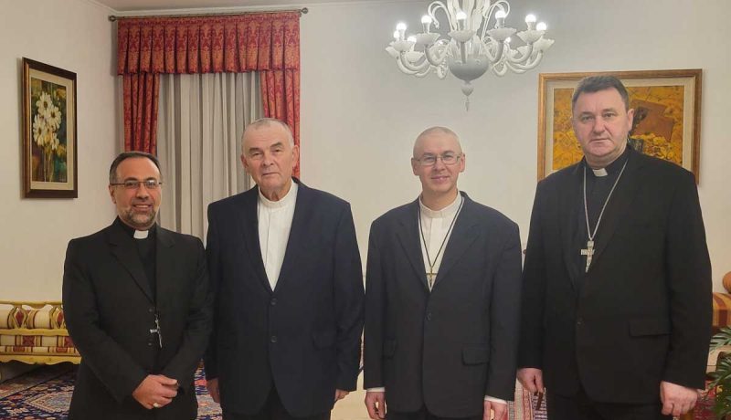 Освобожденные католические священники