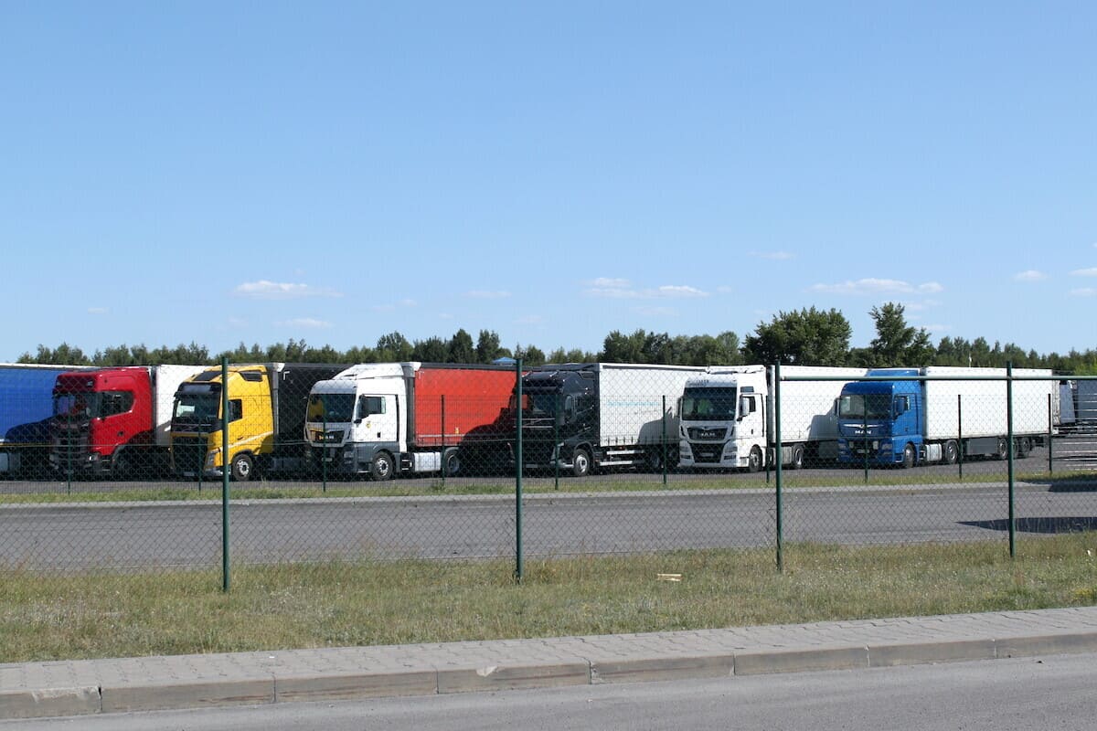 фуры на границе