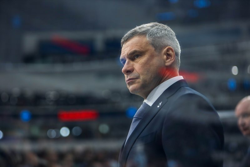 Дмитрий Квартальнов