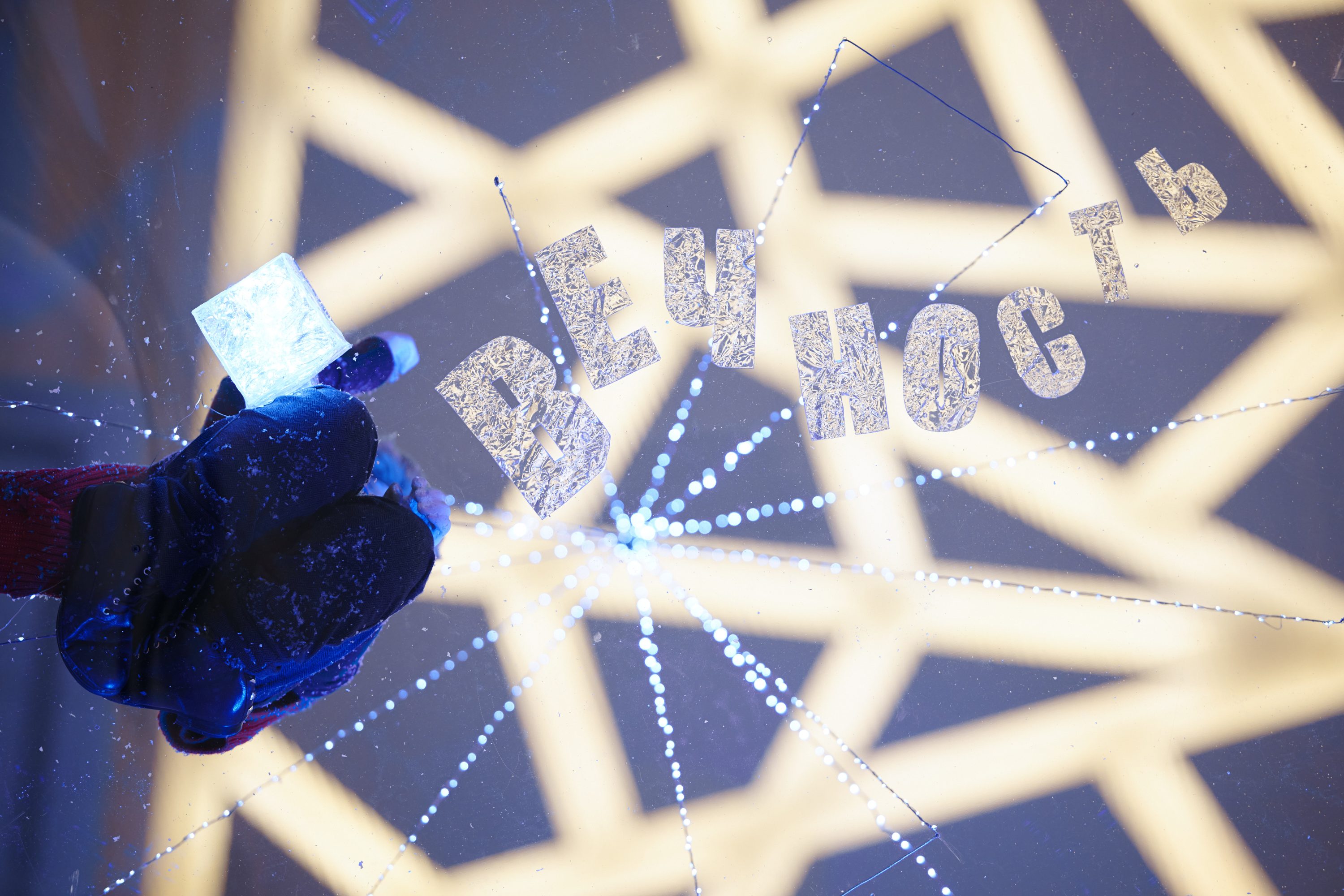 Слово Вечность из льда