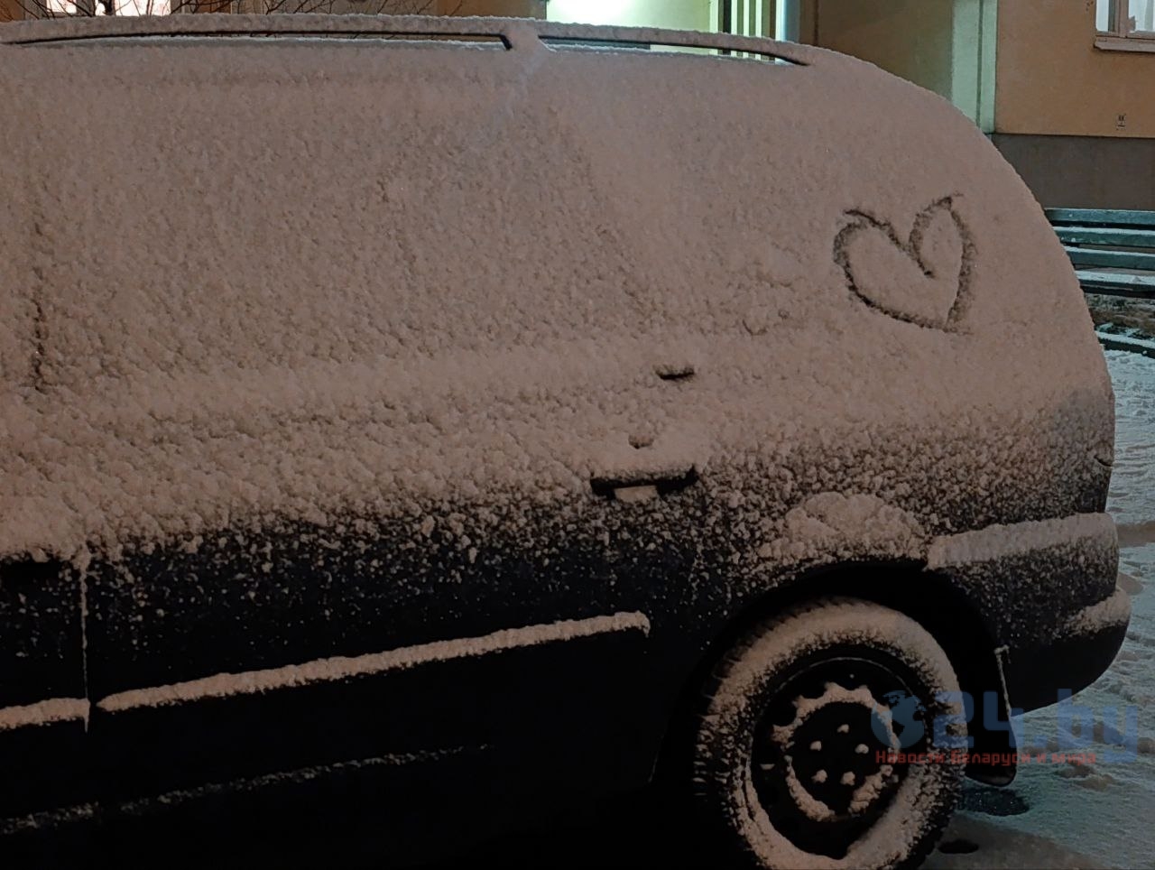 автомобиль снег