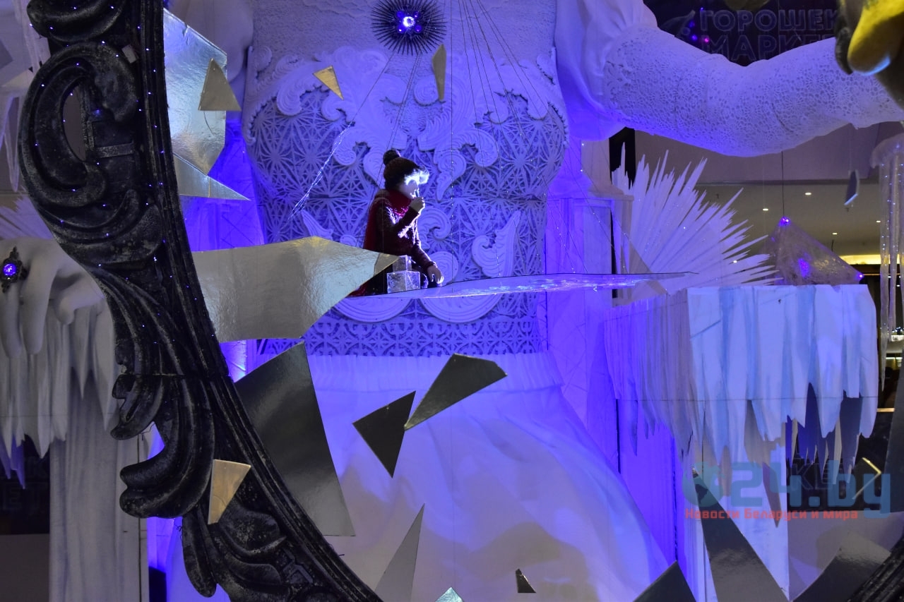 Новогоднее оформление в ТЦ