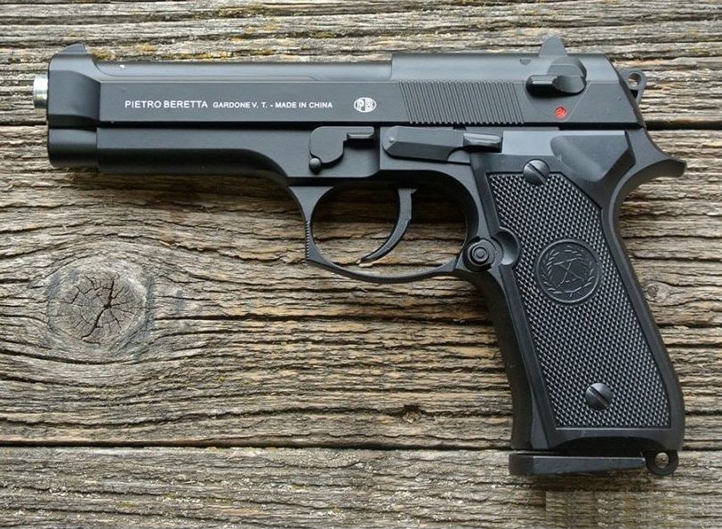 пистолет пневматика