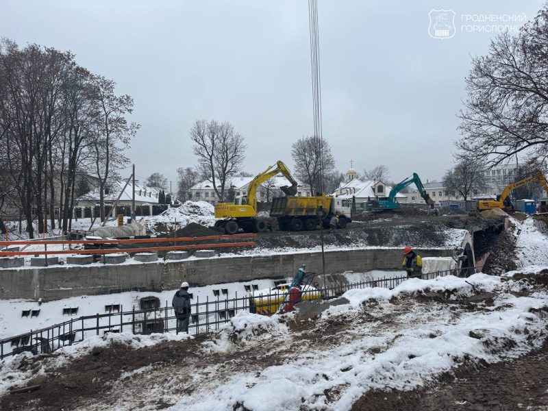 Демонтаж моста в Гродно мост через реку Юрисдику