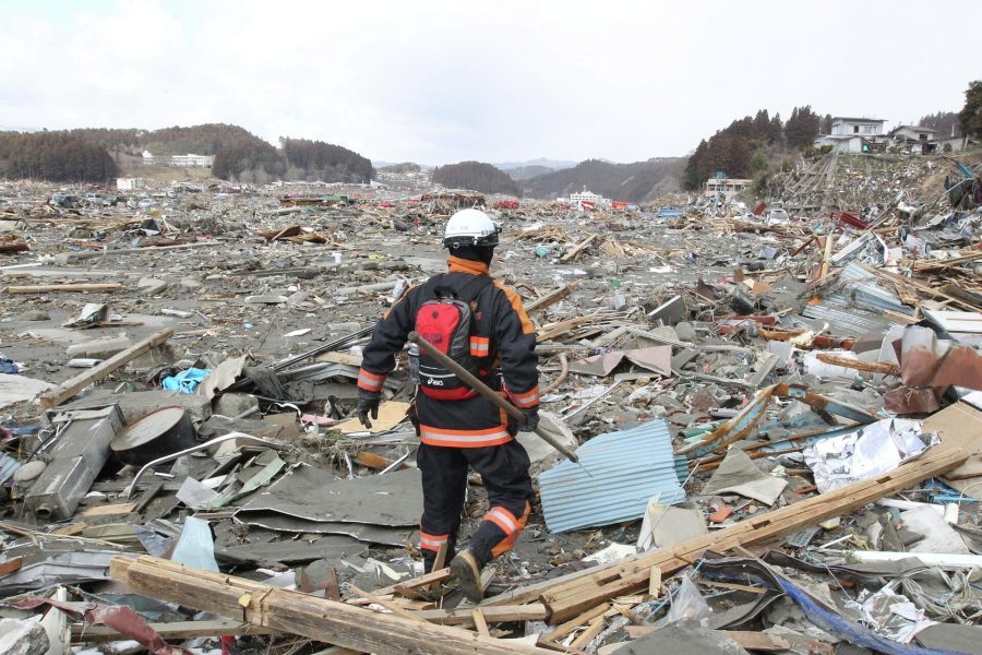 Япония землетрясение последствия мощные толчки