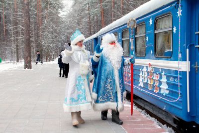 Детская железная дорога новогодний экспресс Дед Мороз и Снегурочка