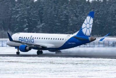 Самолет Белавиа полет в отпуск