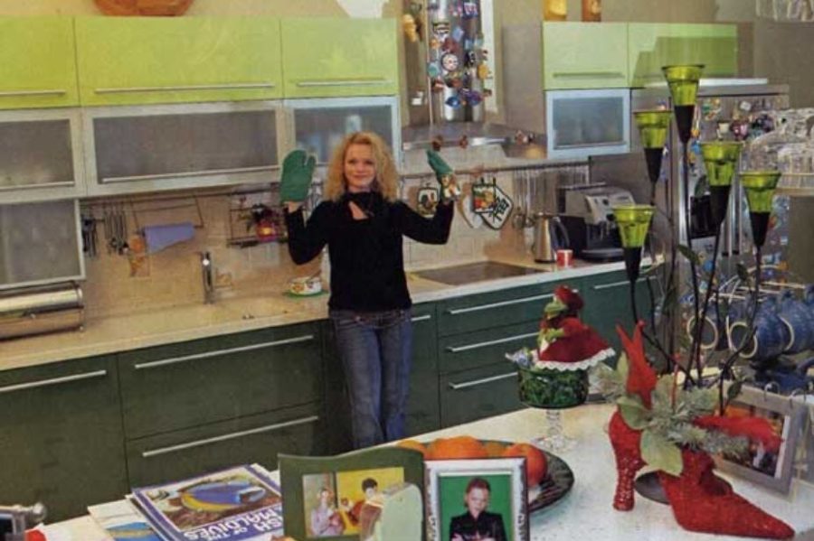 Лариса Долина на кухне за 112 млн