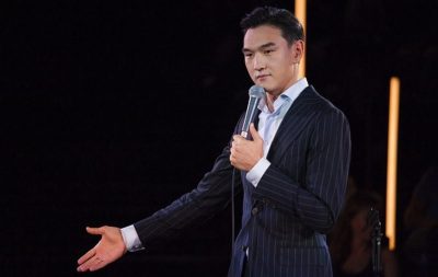 стендап-исполнитель был задержан в международном аэропорту «Внукoвo» при прибытии из Дубая, куда он летал на съемки рекламного ролика.