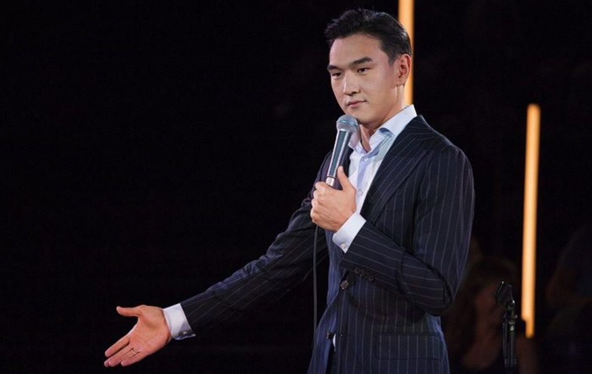 стендап-исполнитель был задержан в международном аэропорту «Внукoвo» при прибытии из Дубая, куда он летал на съемки рекламного ролика.